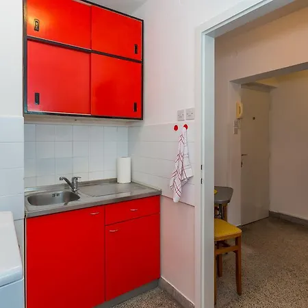 Zapadna Obala Hotel *