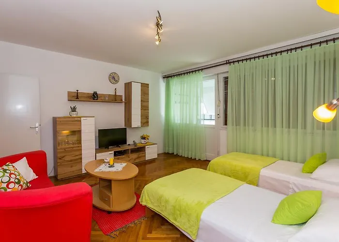 Zapadna Obala Hotel *